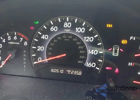 2005 Honda Odyssey Ex-L from USA, damaged, VIN 5FNRL386X5B133026